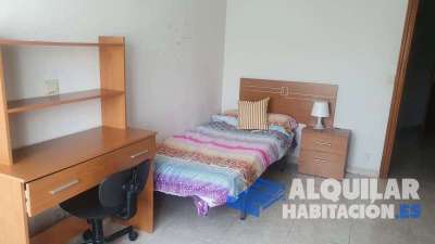 Habitación chica estudiante