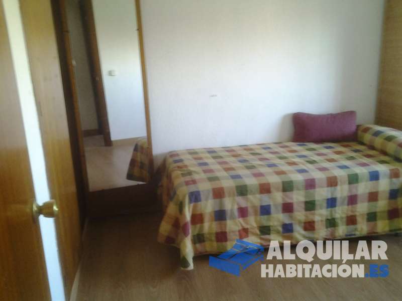 Foto identificativa nº 1231 para el anuncio R-187