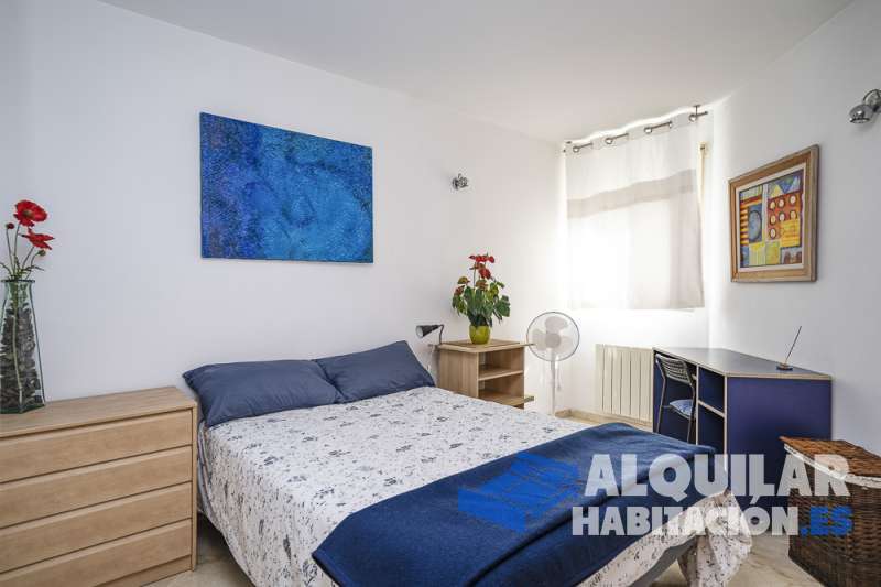 Foto 1658 Portitxol, bonitas y luminosa habitación con baño privado  a solter@. No parejas. Es ubicada a dos minutos de la autopista, gimnasio, buses, playas 