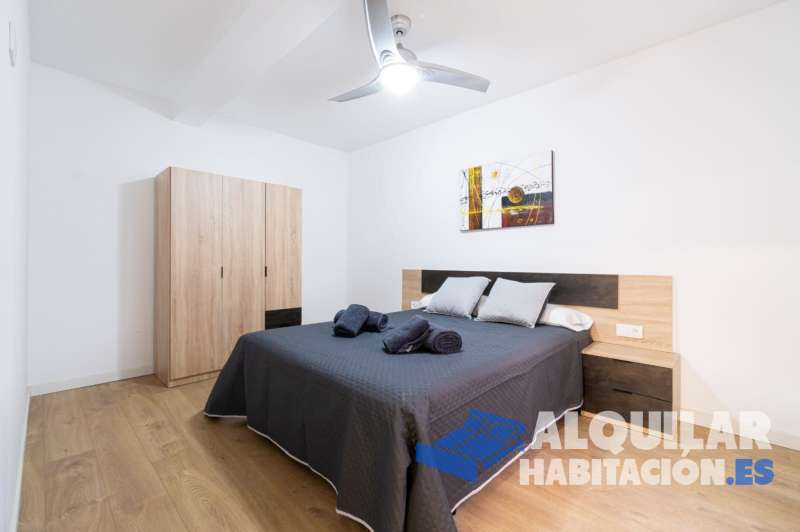 Foto 4013 Increíble oportunidad de alquiler!
Gastos de la habitación cuenta con todos los servicios incluidos, como wifi, electricidad, agua y calefacción
